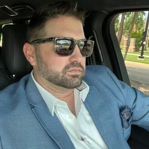 Meet your Posher, Daniel